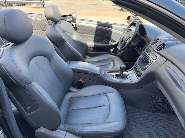 2003 mercedes-benz clk-klasse cabrio 240 avantgarde amg 19'' handgeschakeld xd-054-h - afbeelding 9 van  26