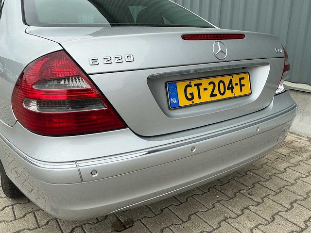 2003 mercedes-benz e-klasse 220 cdi elegance personenauto - afbeelding 31 van  33