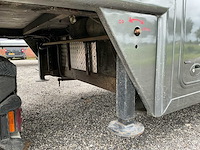2003 mercedes-benz vrachtwagen met race trailer - afbeelding 18 van  87