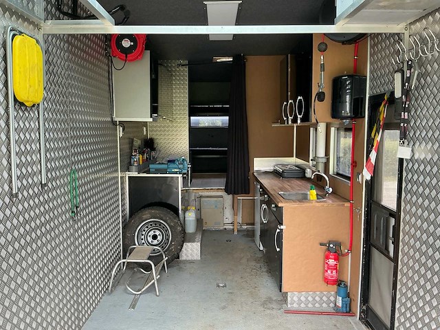 2003 mercedes-benz vrachtwagen met race trailer - afbeelding 29 van  87