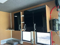2003 mercedes-benz vrachtwagen met race trailer - afbeelding 40 van  87