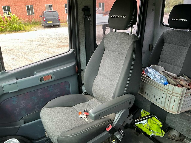 2003 mercedes-benz vrachtwagen met race trailer - afbeelding 72 van  87