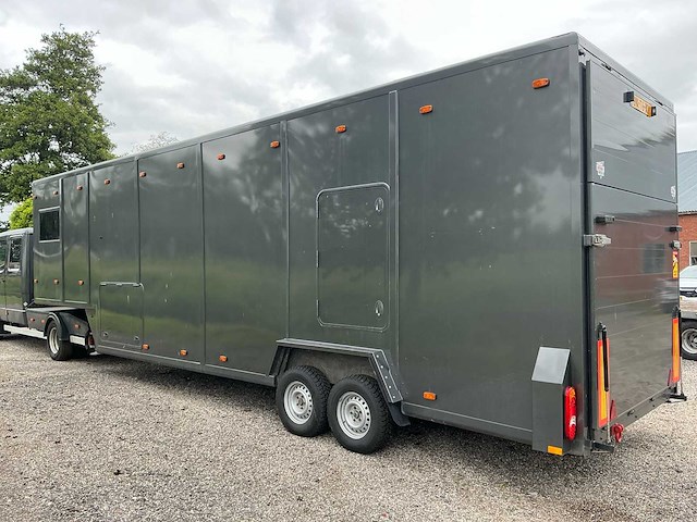2003 mercedes-benz vrachtwagen met race trailer - afbeelding 3 van  87