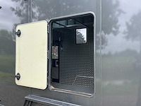 2003 mercedes-benz vrachtwagen met race trailer - afbeelding 24 van  87