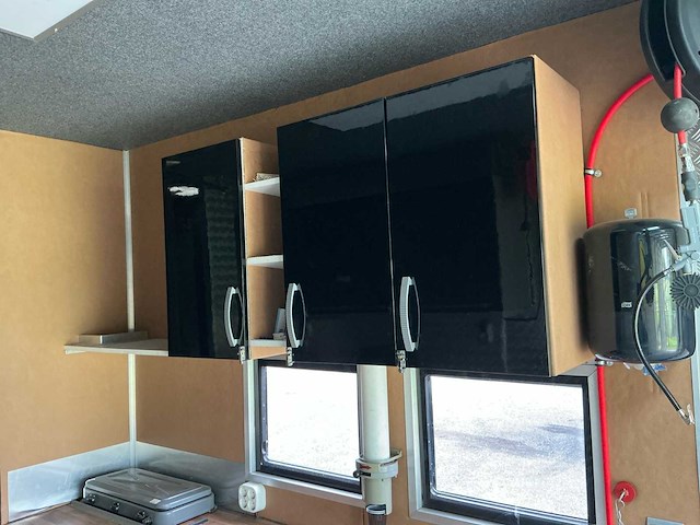 2003 mercedes-benz vrachtwagen met race trailer - afbeelding 40 van  87