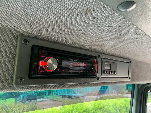 2003 mercedes-benz vrachtwagen met race trailer - afbeelding 69 van  87