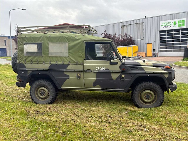 2003 mercedes g-klasse legervoertuig - afbeelding 44 van  48