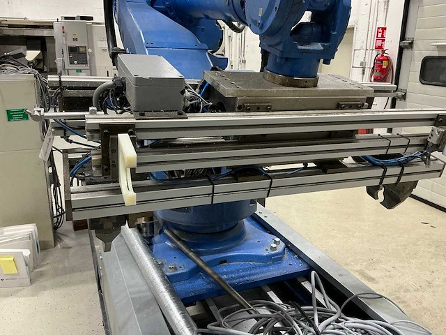 2003 motoman tsl-2000sn industriële robot - afbeelding 2 van  16