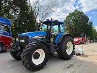 2003 new holland tm190 vierwielaangedreven landbouwtractor - afbeelding 1 van  12