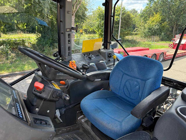 2003 new holland tm190 vierwielaangedreven landbouwtractor - afbeelding 12 van  12