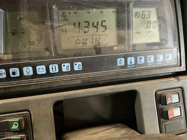 2003 new holland ts110 vierwielaangedreven landbouwtractor - afbeelding 2 van  15