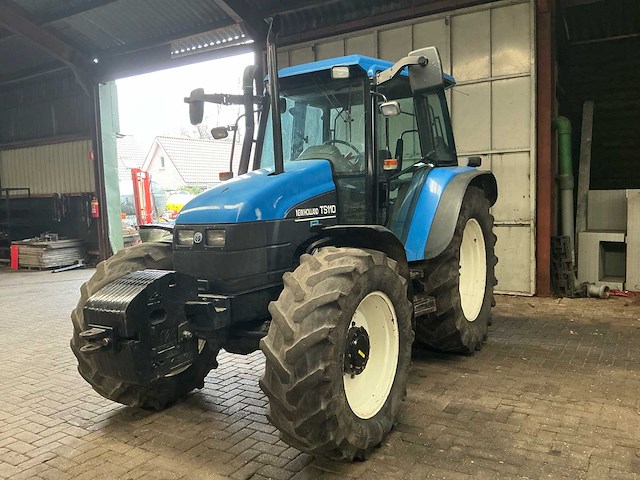 2003 new holland ts110 vierwielaangedreven landbouwtractor - afbeelding 1 van  15