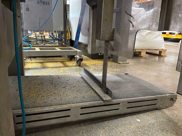 2003 newton 400 uva packaging/verticale verpakkingsmachine - afbeelding 73 van  93