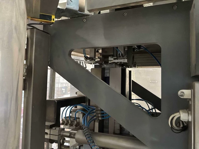 2003 newton 400 uva packaging/verticale verpakkingsmachine - afbeelding 24 van  93