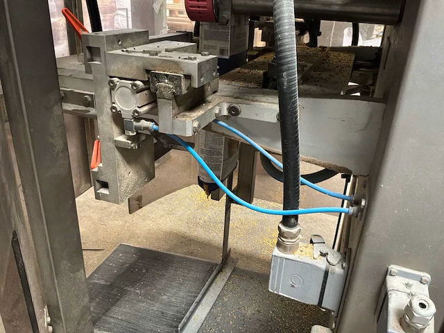 2003 newton 400 uva packaging/verticale verpakkingsmachine - afbeelding 28 van  93
