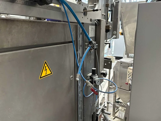 2003 newton 400 uva packaging/verticale verpakkingsmachine - afbeelding 58 van  93