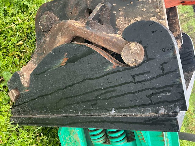 2003 omal hb1000 betonprikker - afbeelding 2 van  14