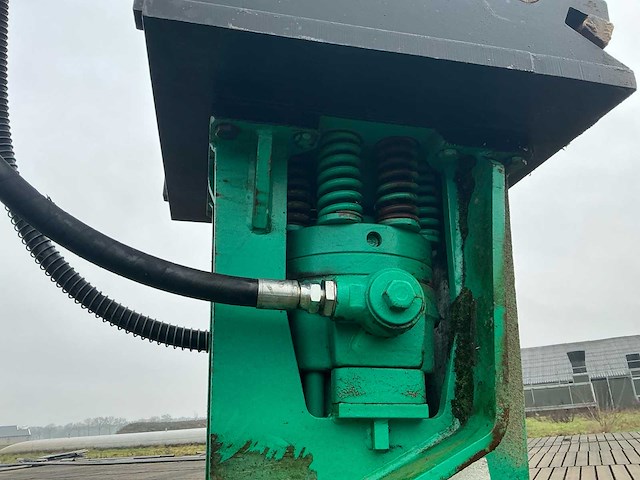 2003 omal hb1000 betonprikker - afbeelding 6 van  14