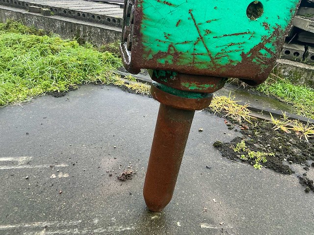 2003 omal hb1000 betonprikker - afbeelding 7 van  14