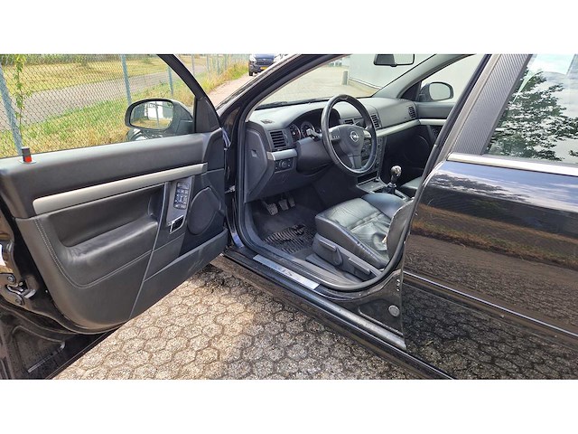 2003 opel -vectra gts 3.2 v6 elegance personenauto - afbeelding 4 van  30