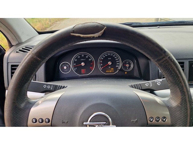 2003 opel -vectra gts 3.2 v6 elegance personenauto - afbeelding 19 van  29