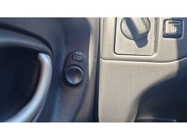 2003 opel agila 1.2-16v color ed. personenauto - afbeelding 24 van  25