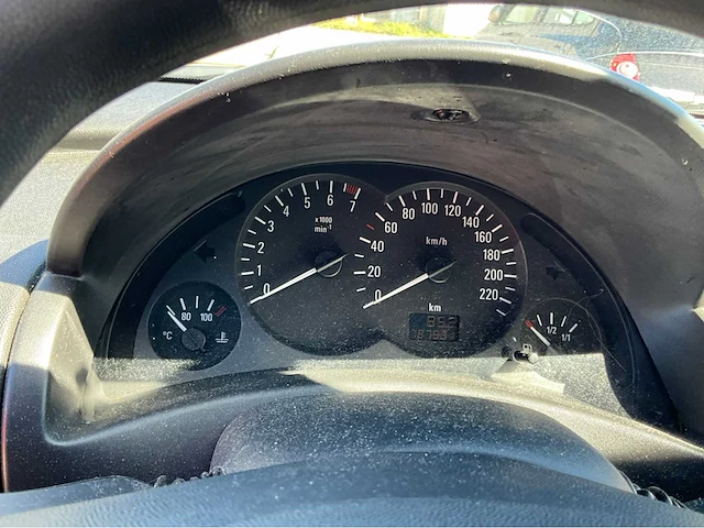 2003 opel corsa 1.0-12v personenauto - afbeelding 2 van  23