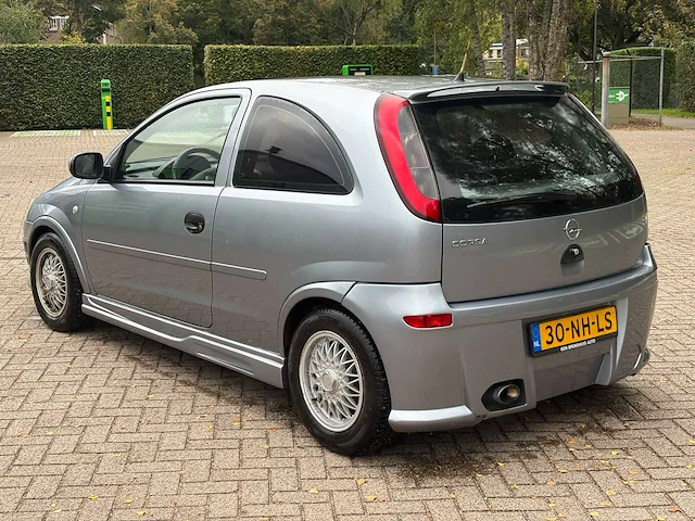 2003 opel corsa 1.2-16v njoy personenauto - afbeelding 9 van  11