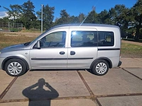 2003 opel tour 1.6 comfort personenauto - afbeelding 2 van  8