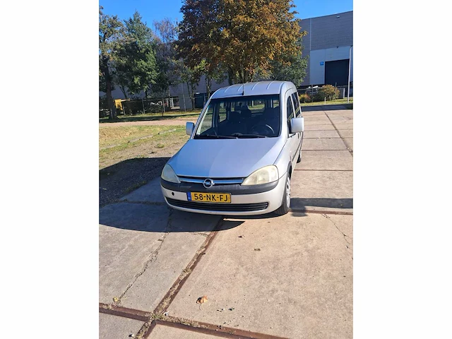 2003 opel tour 1.6 comfort personenauto - afbeelding 1 van  8