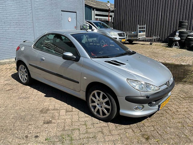 2003 peugeot 206 cc 2.0-16v roland g. cabrio - afbeelding 28 van  30