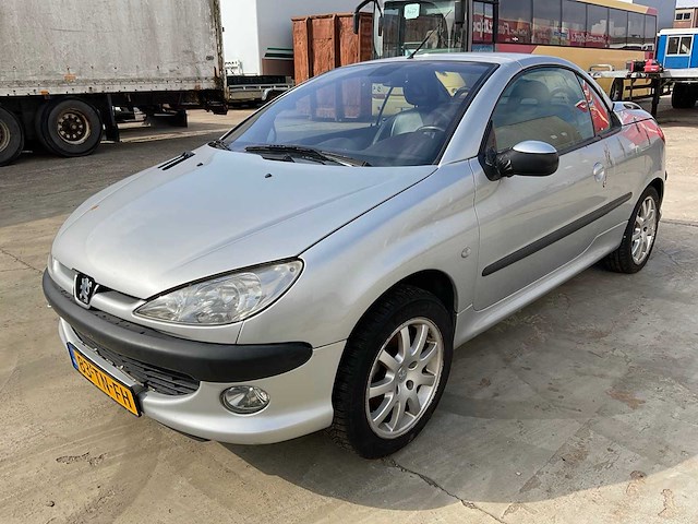 2003 peugeot 206 cc personenauto - afbeelding 1 van  25