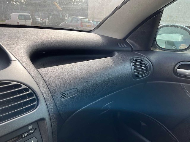 2003 peugeot 206 cc personenauto - afbeelding 13 van  25