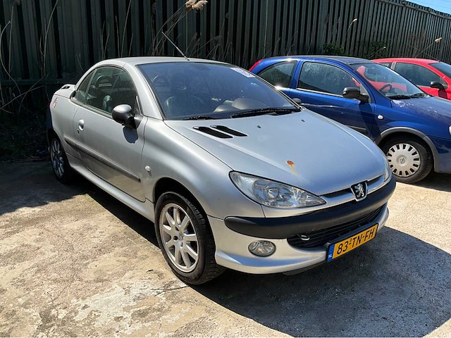 2003 peugeot 206 cc personenauto - afbeelding 12 van  26