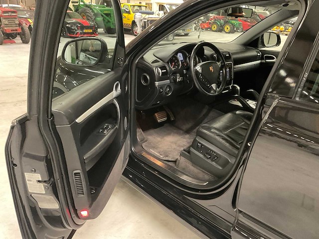 2003 porsche cayenne turbo v8 personenauto - afbeelding 25 van  26