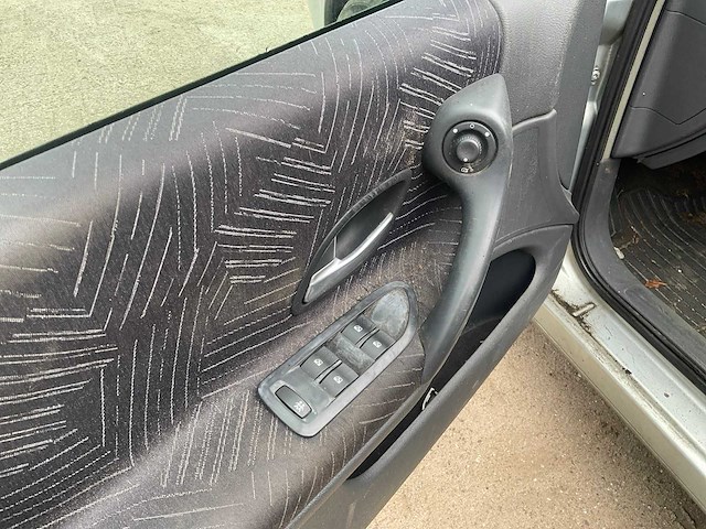 2003 renault laguna grand tour 1.8-16v expression personenauto - afbeelding 11 van  25