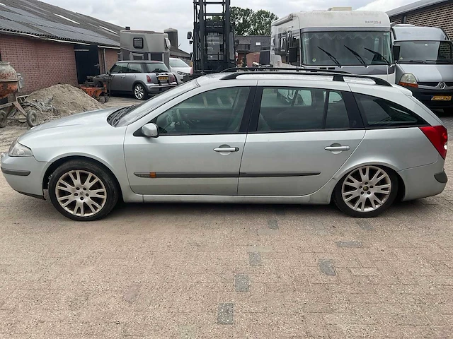 2003 renault laguna grand tour 1.8-16v expression personenauto - afbeelding 2 van  25