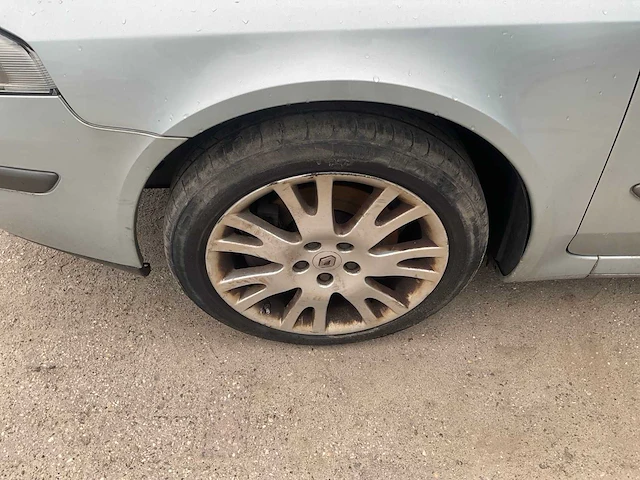2003 renault laguna grand tour 1.8-16v expression personenauto - afbeelding 4 van  25
