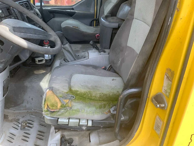 2003 renault midlum 220dci riool ontstopping vrachtwagen - afbeelding 13 van  28