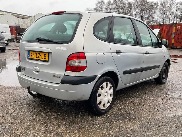 2003 renault scénic 1.6 personenauto - afbeelding 1 van  3