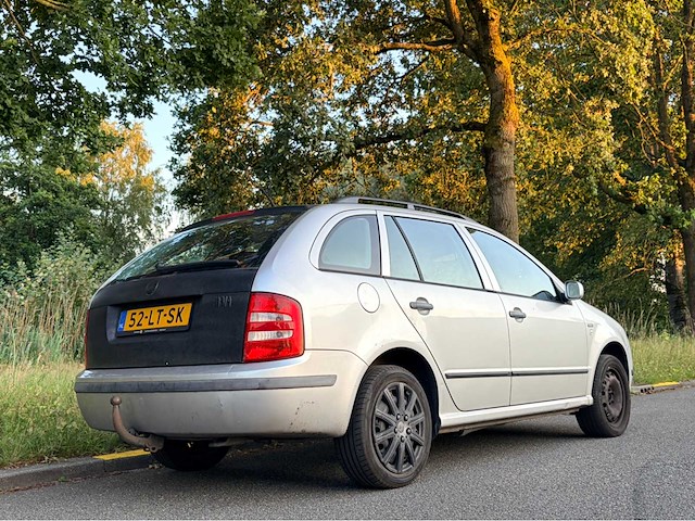 2003 skoda fabia combi 1.4-16v creation personenauto - afbeelding 10 van  13