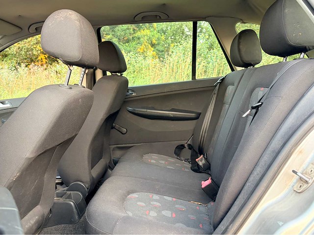 2003 skoda fabia combi 1.4-16v creation personenauto - afbeelding 13 van  13