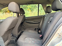 2003 skoda fabia combi 1.4-16v creation personenauto - afbeelding 13 van  13