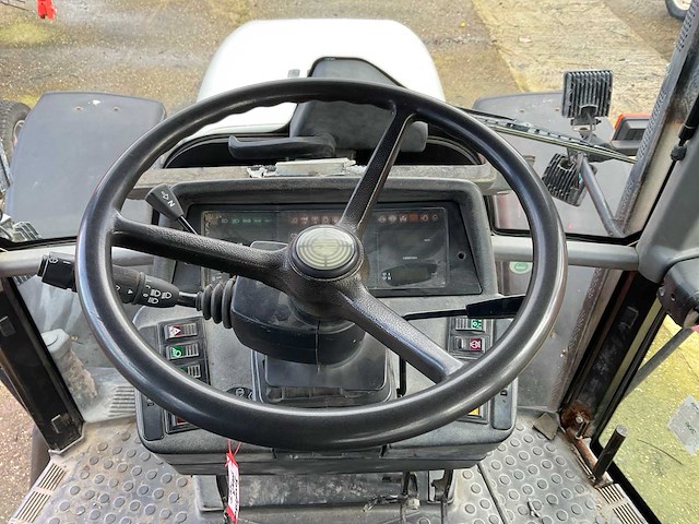 2003 steyr cvt 120 vierwielaangedreven landbouwtractor - afbeelding 7 van  15