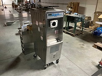 2003 taylor crown ph71-58 softijsmachine - afbeelding 1 van  11