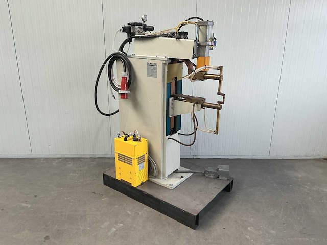 2003 tecna 800557 puntlasmachine - afbeelding 2 van  13