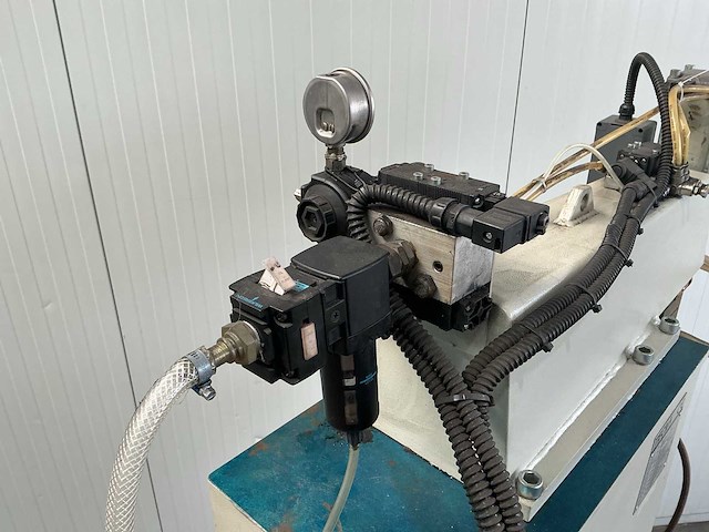 2003 tecna 800557 puntlasmachine - afbeelding 9 van  13