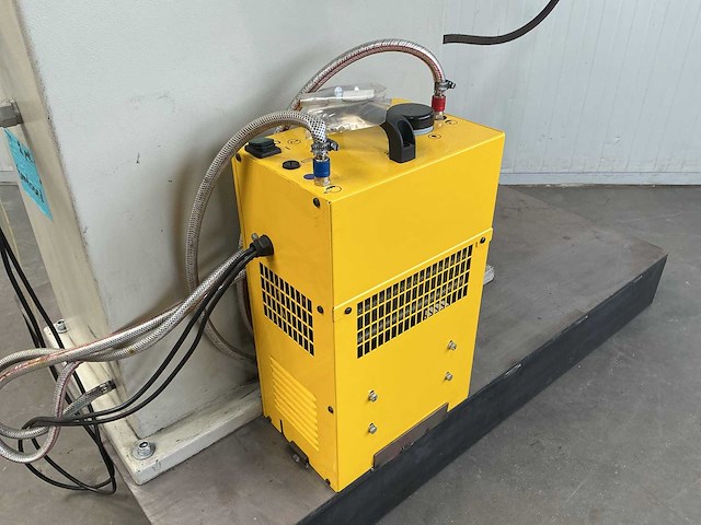 2003 tecna 800557 puntlasmachine - afbeelding 7 van  13