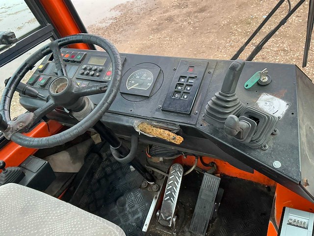 2003 terberg yt220 terminaltrekker - afbeelding 10 van  26