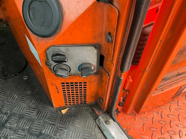 2003 terberg yt220 terminaltrekker - afbeelding 14 van  26